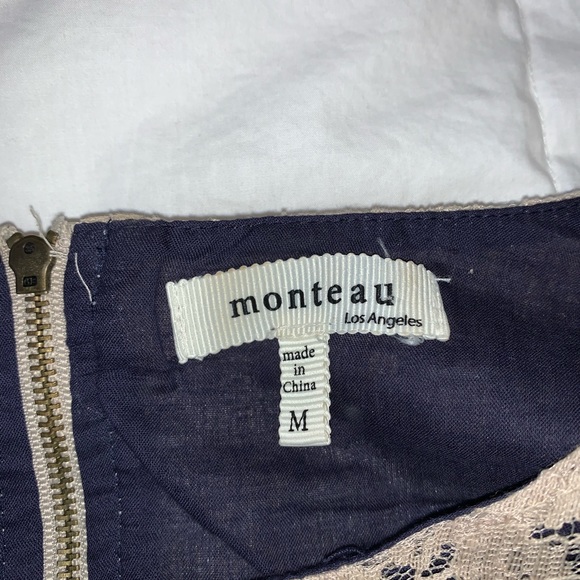 🛍HOST PICK 🛍 - Monteau Beige Lace Ladies Blouse - Medium - Picture 5 of 6